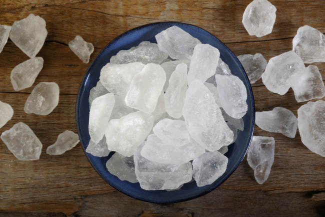 Manfaat Gula Batu dan Risiko di Balik Rasa Manisnya - Alodokter