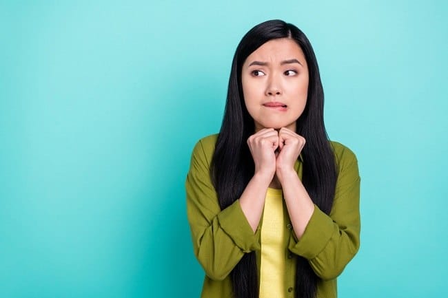 5 Cara Menghilangkan Rasa Takut yang Efektif - Alodokter