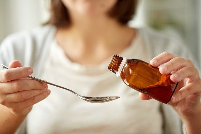 Tips Memilih Obat Sirup yang Aman dan Cara Menggunakannya dengan Benar - Alodokter