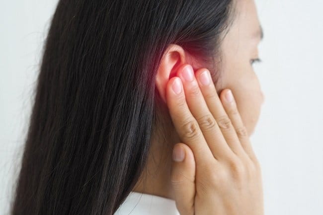 Telinga Kemasukan Serangga, Inilah Pertolongan Pertama untuk Mengeluarkannya - Alodokter