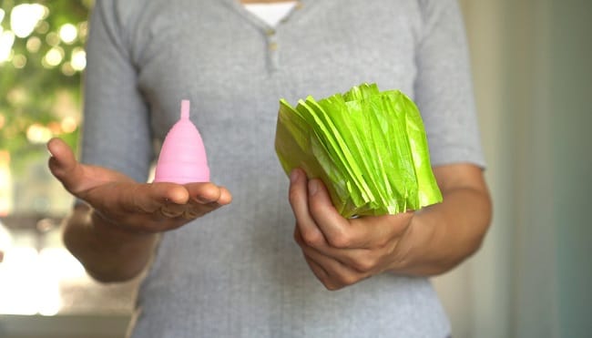 Pembalut atau Menstrual Cup, Mana yang Lebih Aman? - Alodokter