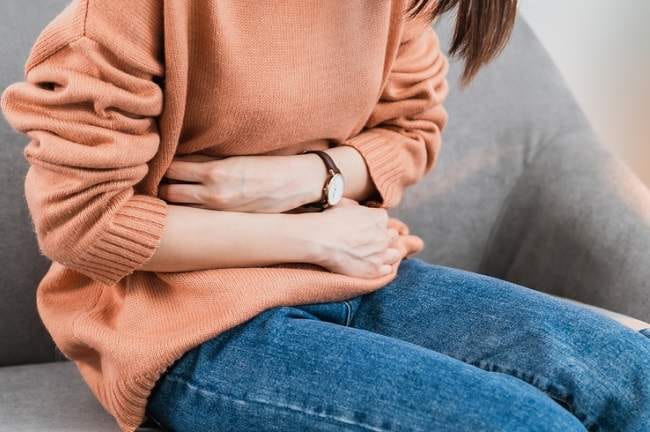 Kram Perut Bagian Atas, Kenali Penyebab dan Cara Mengatasinya - Alodokter