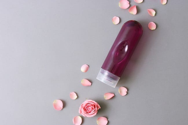 Hati-hati, 5 Bahan Pelumas Ini Bisa Berbahaya bagi Vagina - Alodokter