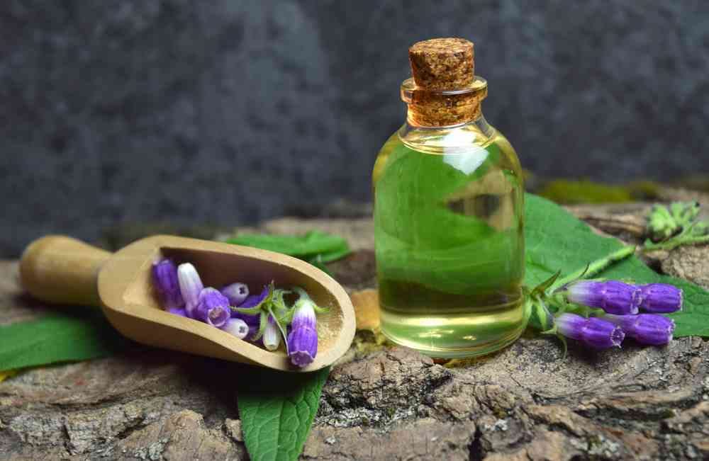 Allantoin, Mengenal Manfaatnya untuk Kulit dan Risiko Efek Sampingnya - Alodokter