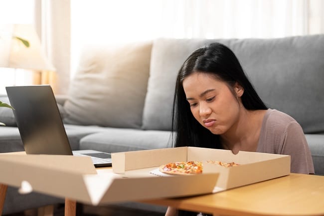 Penyebab dan Cara Mengatasi Lidah Terasa Pahit dan Nafsu Makan Berkurang - Alodokter