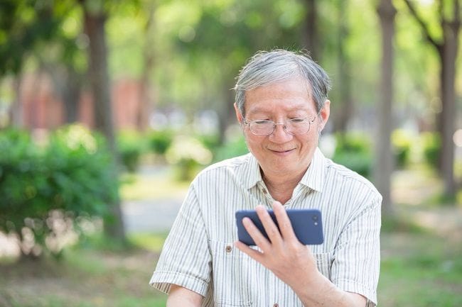 Lensa Progresif, Kenali Kelebihan, Jenis, dan Tips Menggunakannya - Alodokter