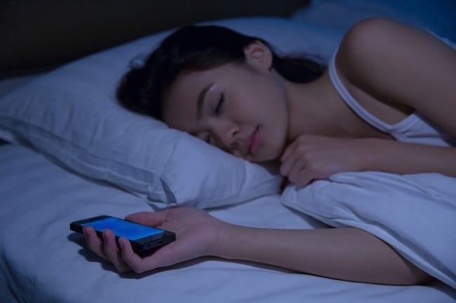 Sleep Texting, Perilaku Mengirim Pesan Saat Tidur - Alodokter