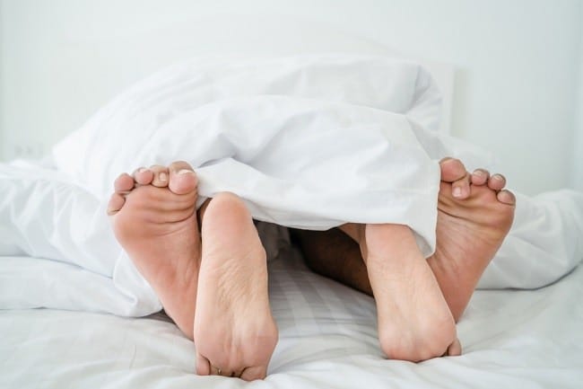 6 Efek Samping Berhubungan Saat Haid - Alodokter