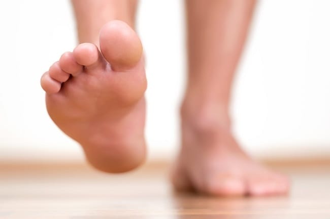 Foot Drop, Ketika Punggung Kaki Sulit Ditekuk ke Atas - Alodokter