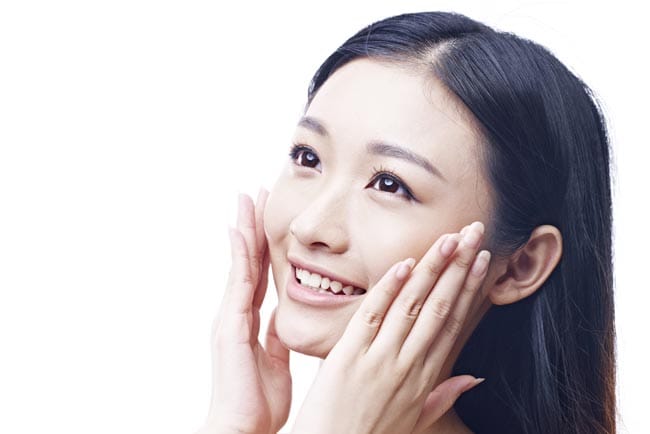 Penyebab Munculnya Jerawat pada Kulit Sensitif dan Perawatan Kulit yang Tepat - Alodokter