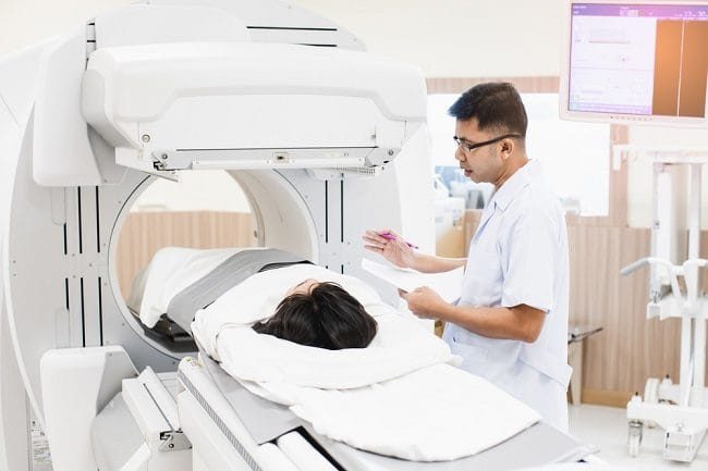 CT Scan Perut, Kenali Persiapan, Prosedur, dan Efek Sampingnya - Alodokter