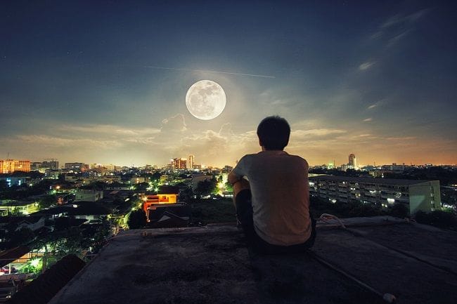 Full Moon Bisa Memengaruhi Kesehatan Fisik dan Mental, Apakah Benar? - Alodokter