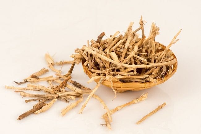 5 Manfaat Akar Alang-Alang untuk Kesehatan - Alodokter