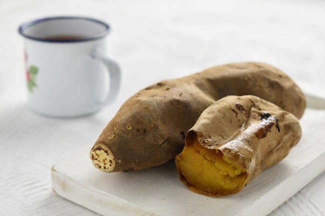 6 Manfaat Ubi Cilembu, Mulai dari Atasi Sembelit hingga Cegah Kanker - Alodokter