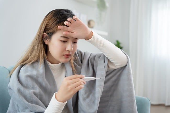 8 Obat Demam dan Sakit Kepala yang Cepat Redakan Panas dan Nyeri - Alodokter