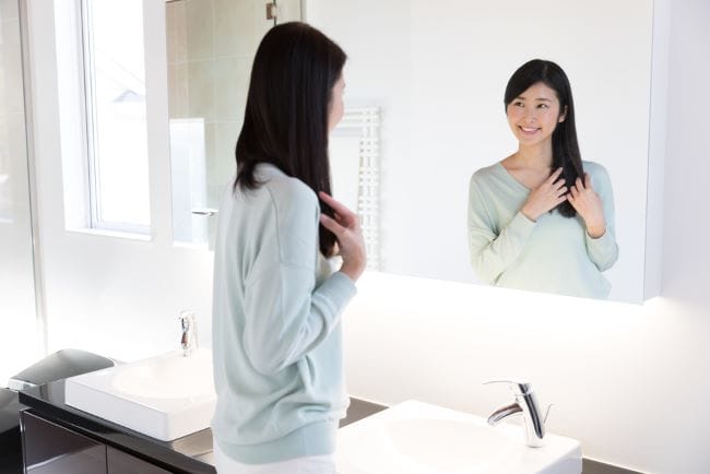 Afirmasi Positif: Manfaatnya dalam Kehidupan dan Cara Melakukannya - Alodokter