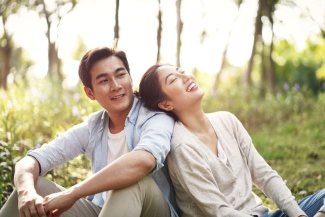 Penting Diketahui, Ini Cara Membangun Kepercayaan dalam Hubungan - Alodokter