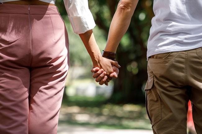 Karmic Relationship, Kenali Tanda-Tanda dan Cara Mengakhirinya - Alodokter