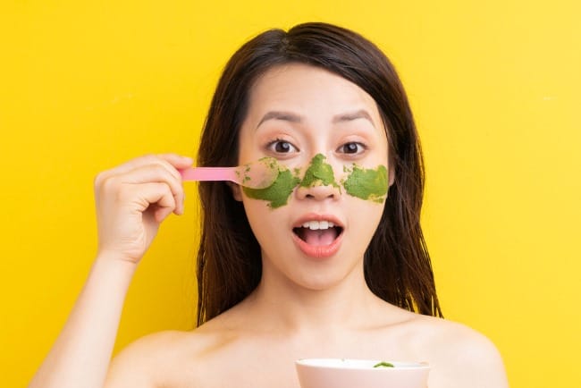 Masker Green Tea, Ketahui Manfaat dan Cara Pakainya - Alodokter