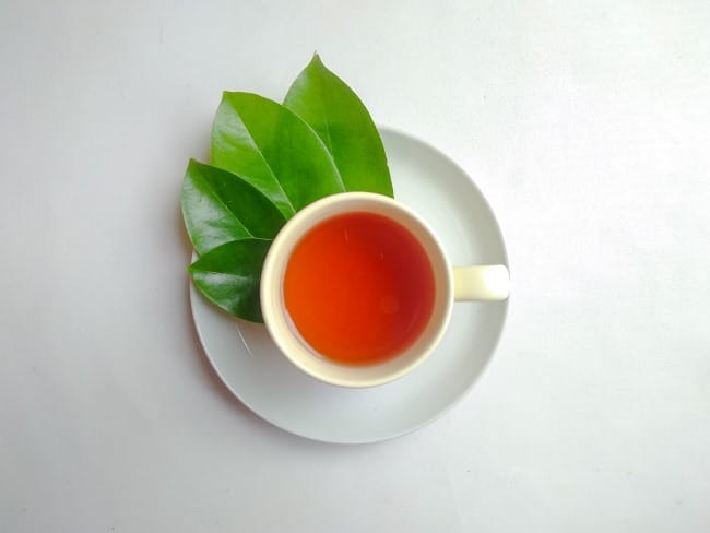 4 Manfaat Daun Sirsak untuk Wanita yang Jarang Diketahui - Alodokter