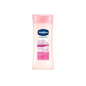 7 Body Lotion untuk Memutihkan Kulit yang Ampuh - Alodokter