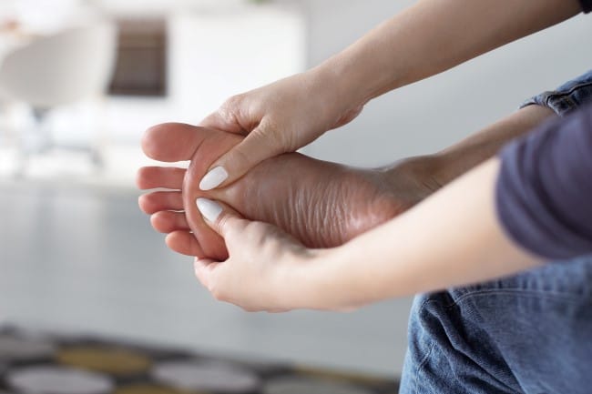 Metatarsalgia, Ketahui Penyebab dan Penanganannya - Alodokter