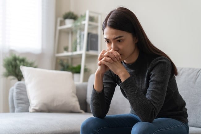 6 Cara Mengatasi Cemas Berlebihan yang Efektif - Alodokter