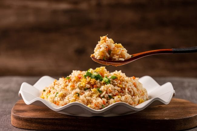 Makan Nasi Goreng Malam Hari, Ini Dampaknya bagi Kesehatan - Alodokter