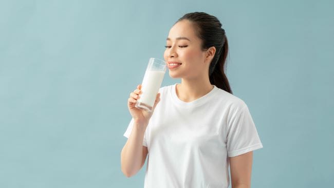 Susu Protein untuk Diet sebagai Pilihan Sehat Saat Menurunkan Berat Badan - Alodokter