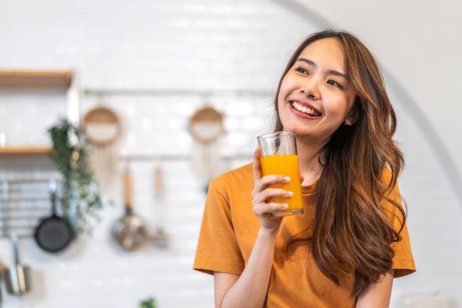 Beragam Jus Buah Pelancar Haid yang Perlu Dikonsumsi Wanita - Alodokter