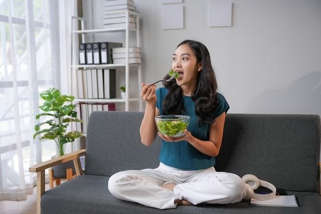 Mindful Eating, Begini Cara Menerapkan dan Manfaatnya - Alodokter