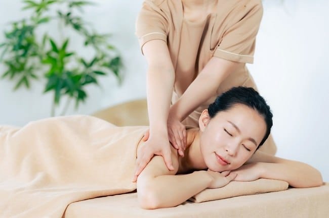 Body Massage, Ini 8 Manfaatnya bagi Kesehatan - Alodokter