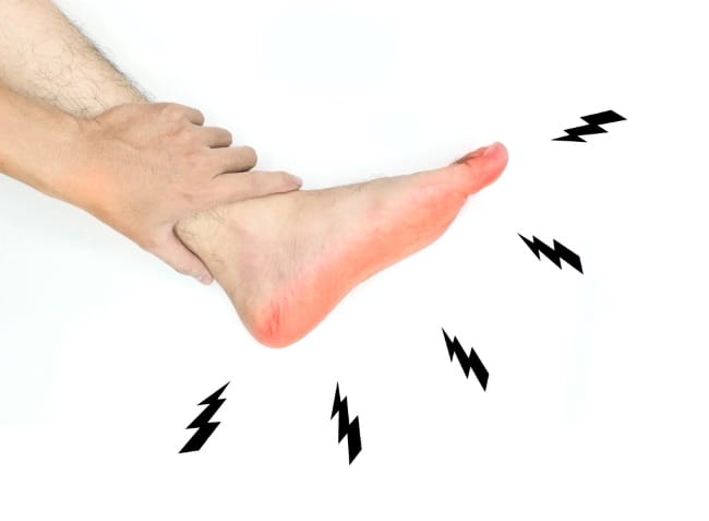 Kaki Kesemutan, Ini Penyebab, Cara Mengatasi, dan Cara Mencegahnya - Alodokter