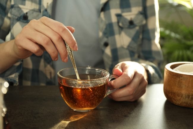 Teh Manis, Minuman Penyegar dengan Segudang Manfaat - Alodokter