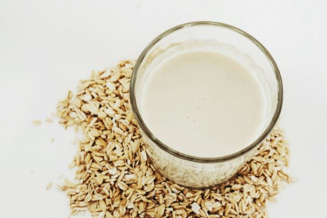 Mitos dan Fakta Oat Milk yang Perlu Diketahui - Alodokter