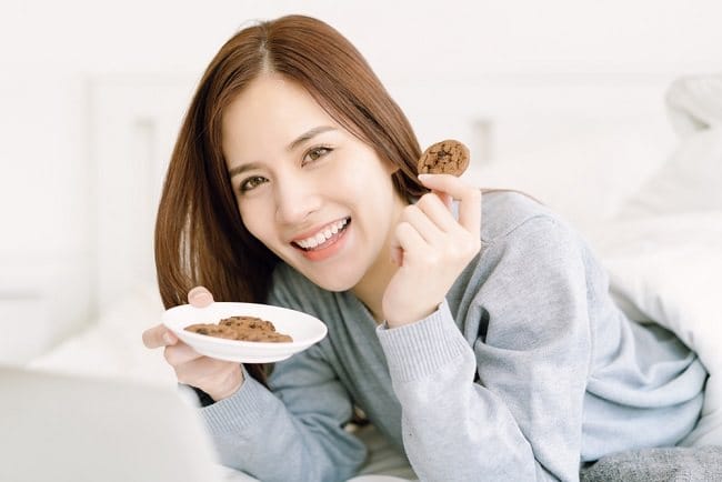 10 Snack Rendah Kalori yang Enak dan Gak Bikin Gemuk - Alodokter