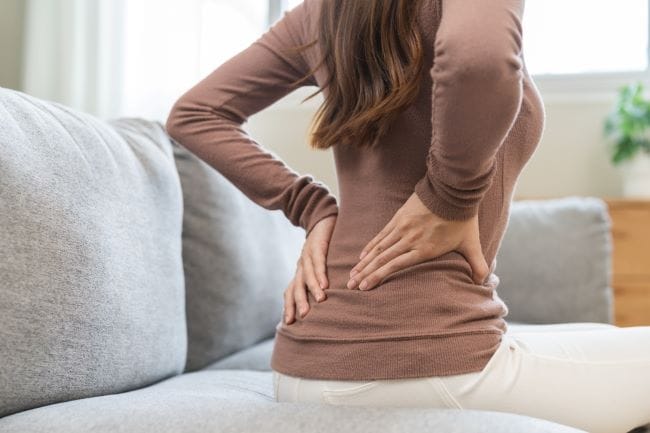 Inilah Perbedaan Sakit Pinggang Haid dan Hamil - Alodokter
