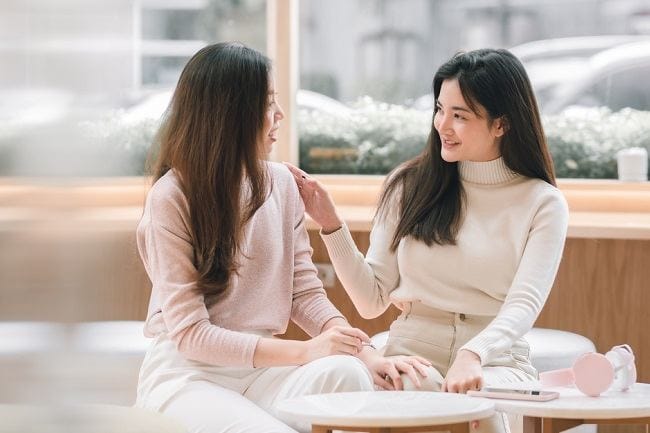 Oversharing, Inilah Dampak dan Tips Mengatasinya - Alodokter