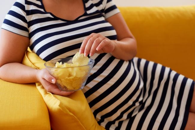 7 Snack yang Tidak Boleh Dimakan Ibu Hamil - Alodokter