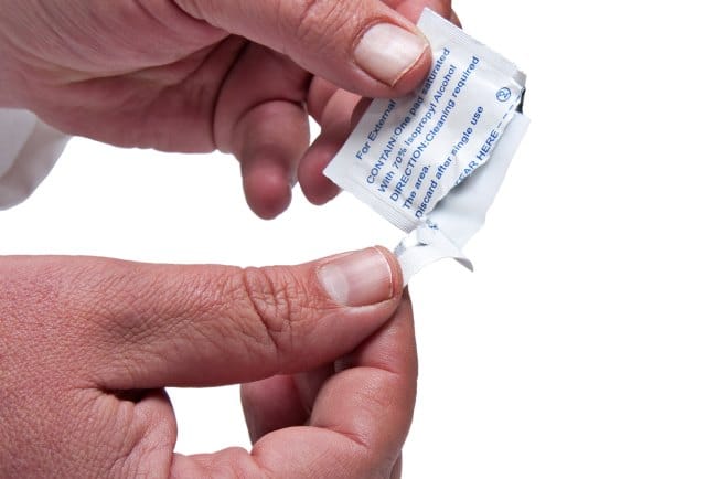 7 Alkohol Swab Terbaik dan Mudah Ditemukan di Apotek - Alodokter