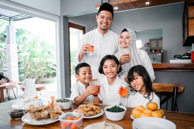 Kapan Waktu Terbaik bagi Anak Berlatih Puasa? - Alodokter