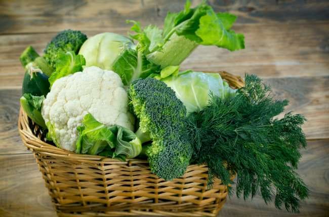 6 Sayuran yang Tidak Boleh Dimakan Penderita Asam Urat - Alodokter