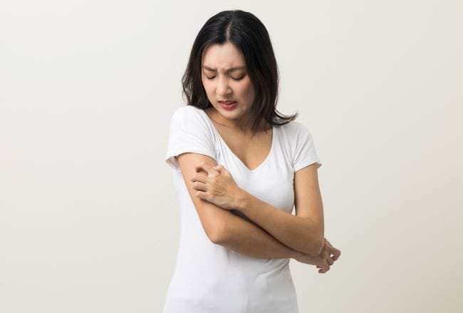 Penyebab Tiba-Tiba Gatal Seluruh Badan dan Cara Mengatasinya - Alodokter