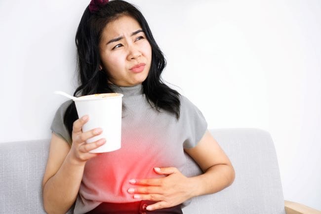 5 Cara Menghilangkan Sakit Perut karena Makan Pedas - Alodokter