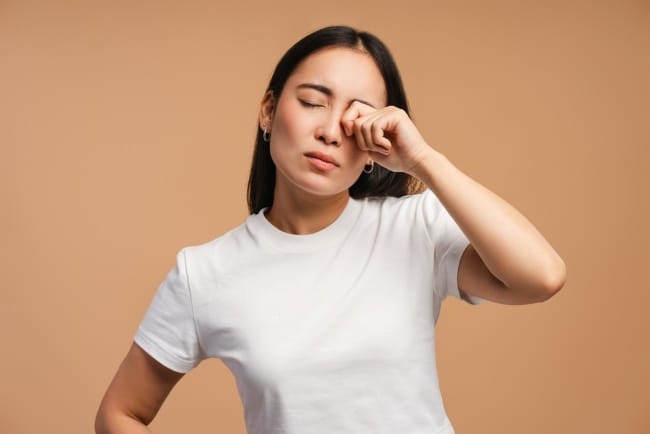 Mata Sembab, Kenali Penyebab dan Cara Mengatasinya - Alodokter