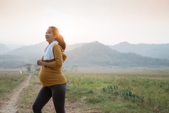 Cara agar Cepat Kontraksi Asli dan Pembukaan Saat Menjelang Persalinan - Alodokter