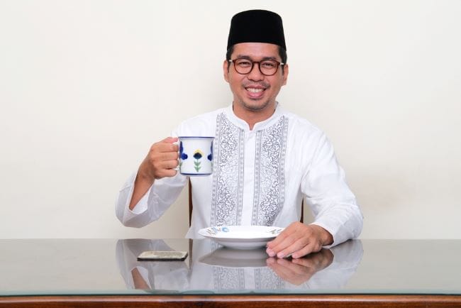 6 Manfaat Air Hangat untuk Buka Puasa yang Jarang Diketahui - Alodokter