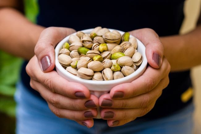 8 Manfaat Kacang Pistachio untuk Ibu Hamil yang Menyehatkan - Alodokter