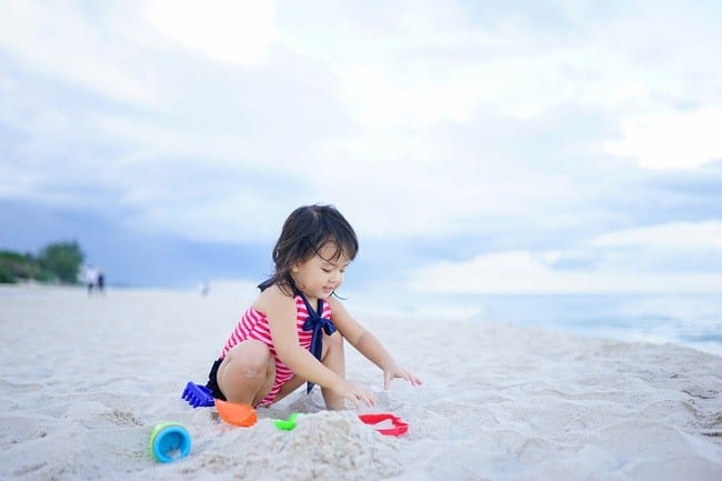 Manfaat Anak Bermain Pasir, Tingkatkan Fokus dan Kreativitas - Alodokter