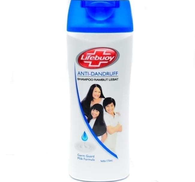 7 Sampo Antiketombe dan Rambut Rontok yang Efektif - Alodokter